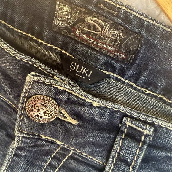 Silver Jeans Denim - Silver Brand Jeans women's Suki W30 L22 1/2‎ Embroidered details
